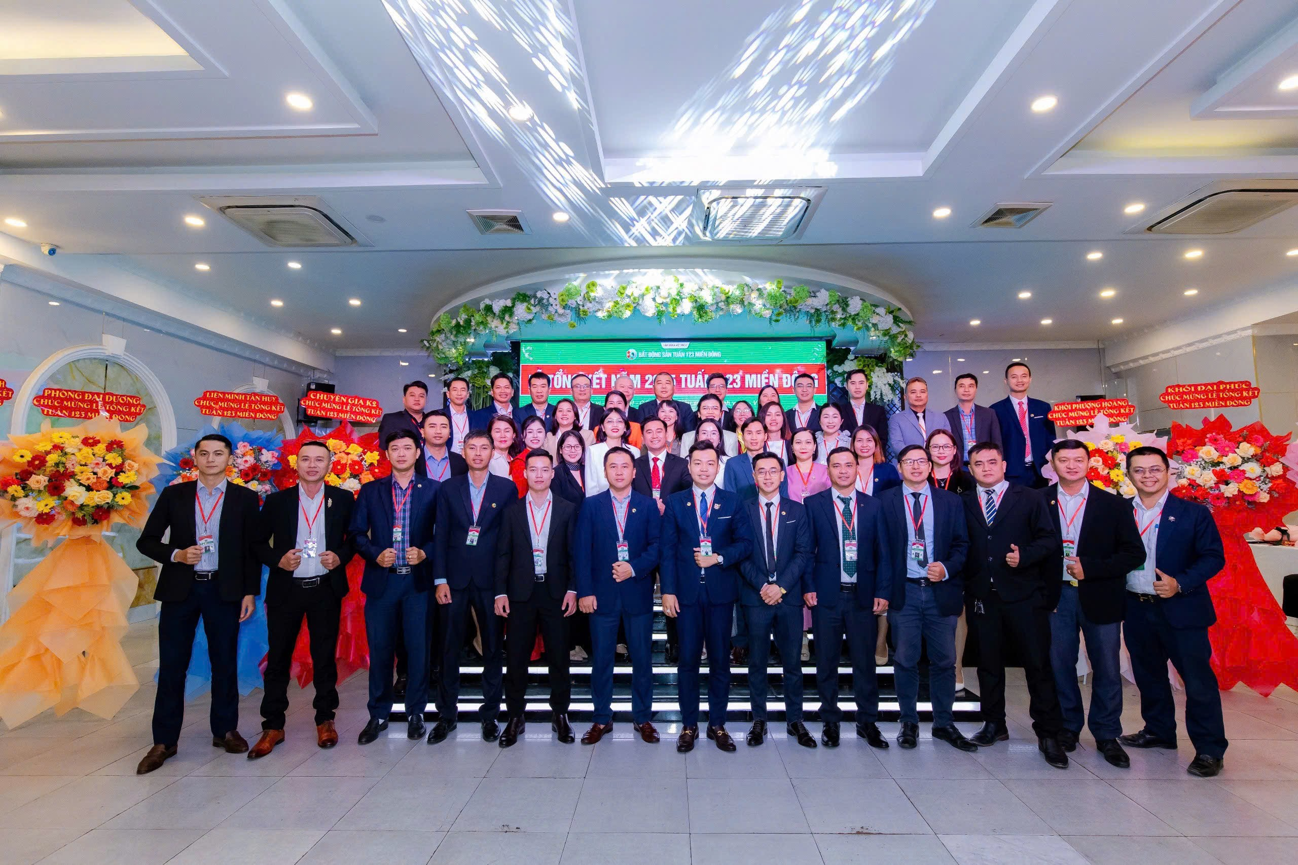 Tuấn 123 Tuyển Dụng Trưởng phòng Kinh doanh Bất Động Sản HCM 4 Picture29